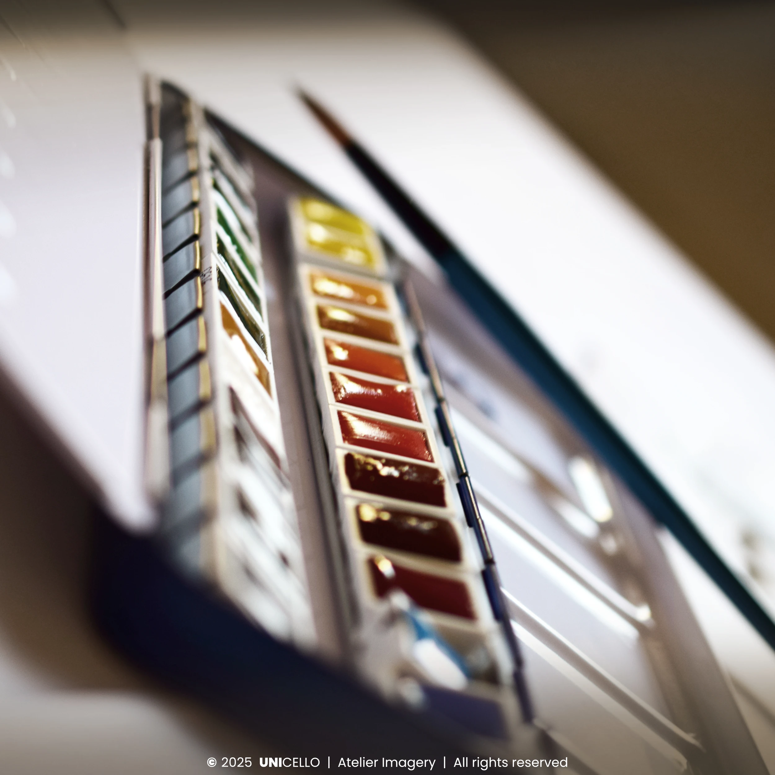 Narzędzia Atelier UNICELLO &ndash; proces projektowy i szkice mebli