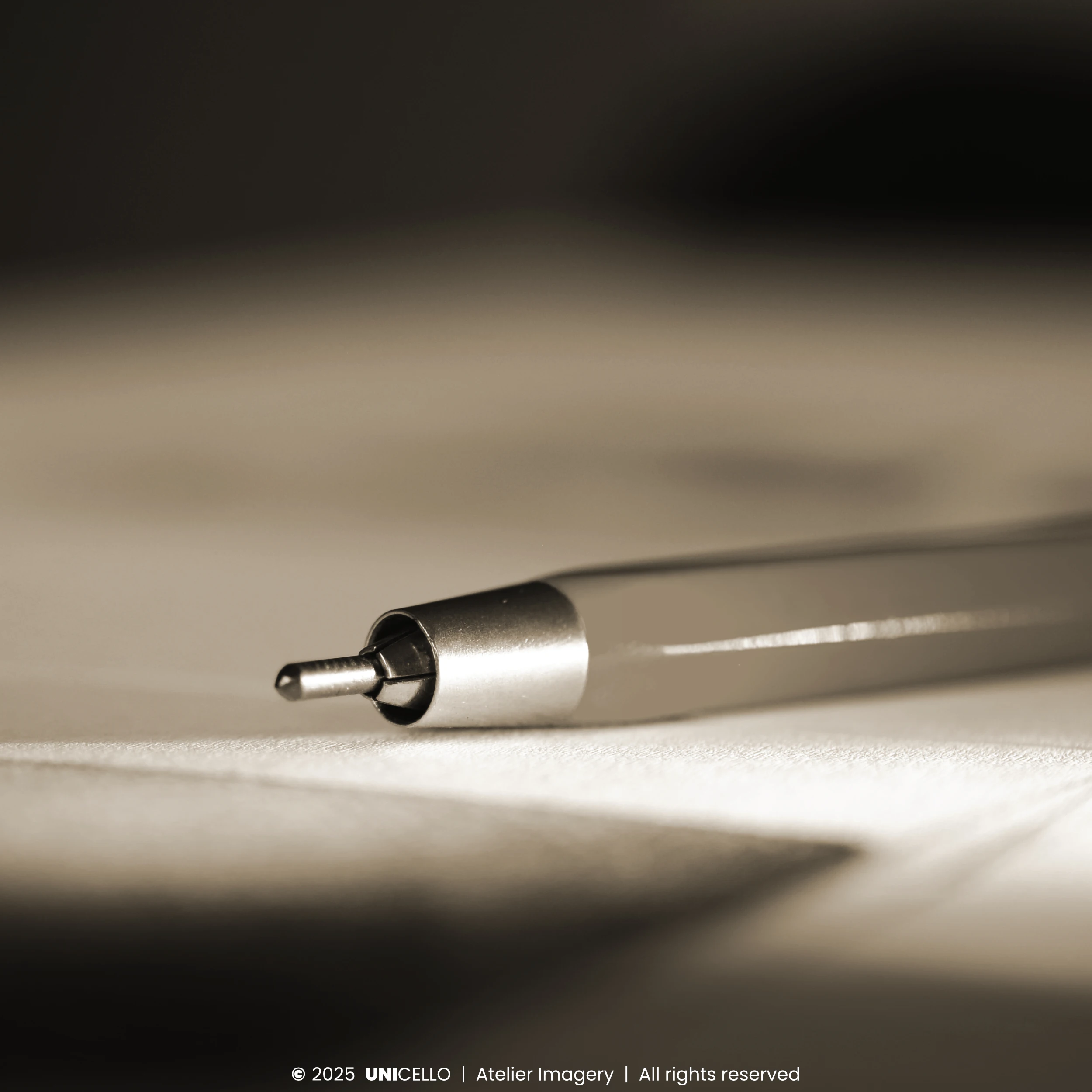 Narzędzia Atelier UNICELLO &ndash; proces projektowy i szkice mebli