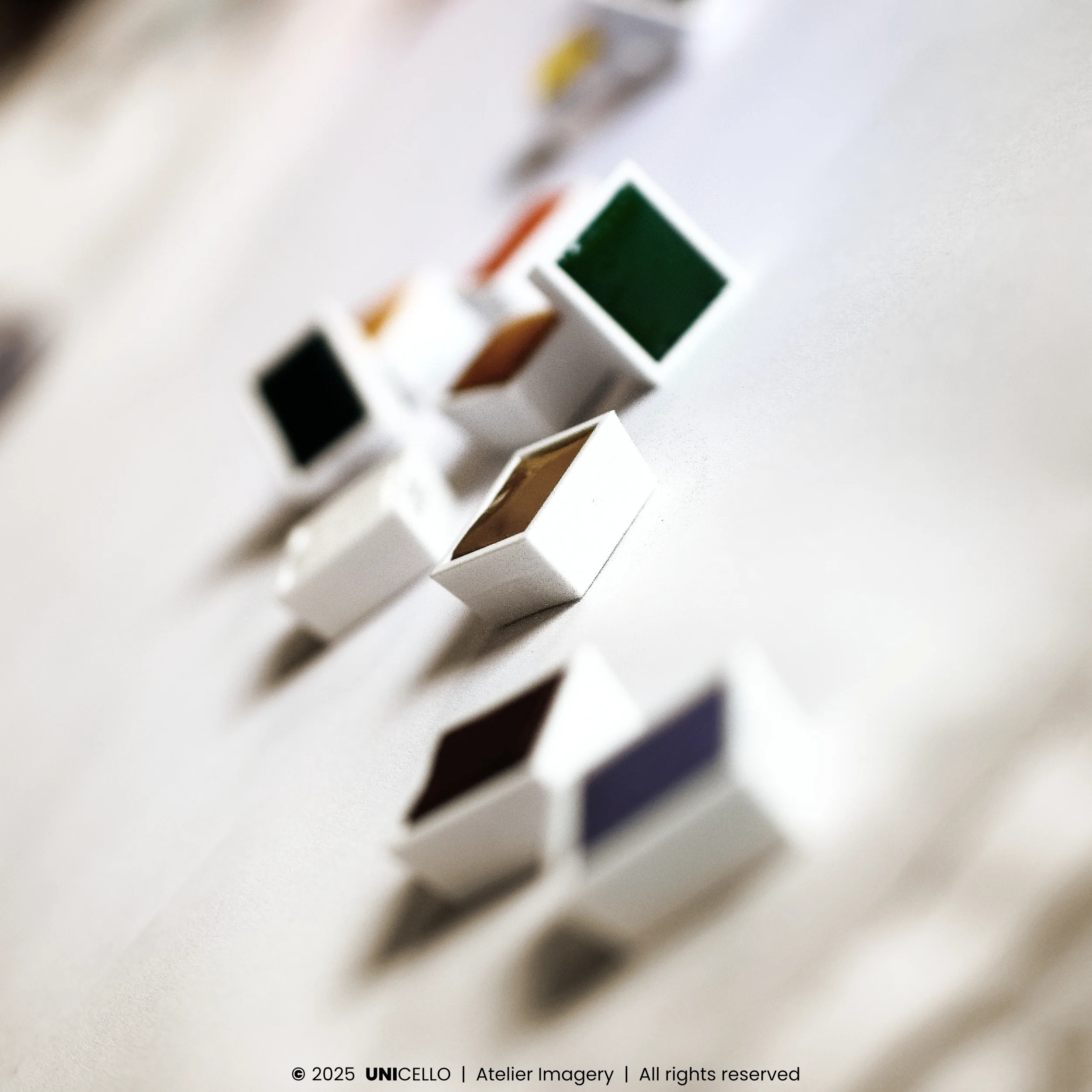 Narzędzia Atelier UNICELLO &ndash; proces projektowy i szkice mebli